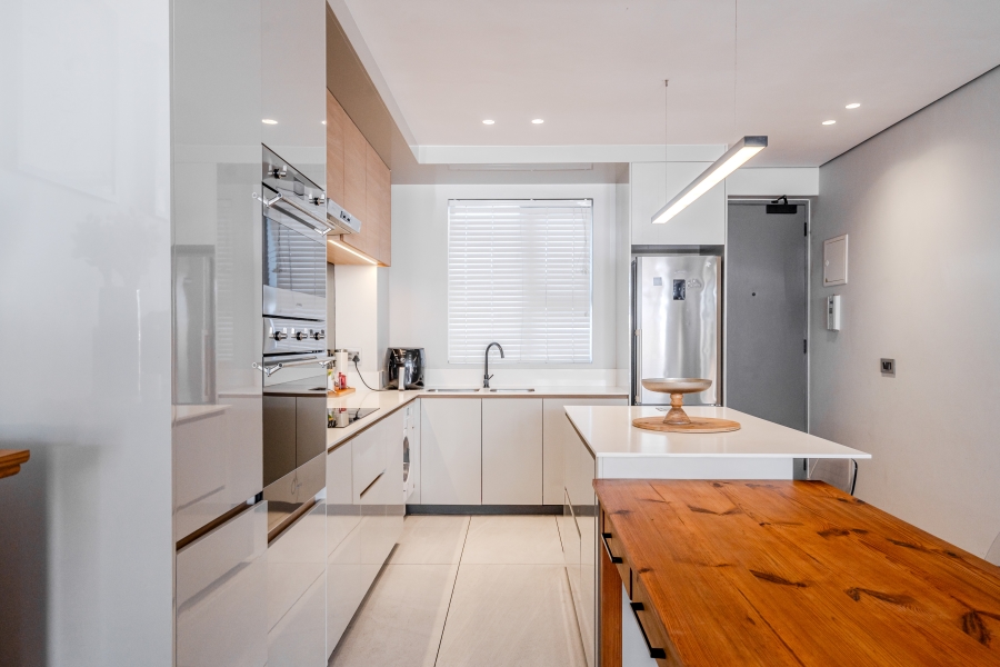 1 Bedroom Property for Sale in Green Point Western Cape